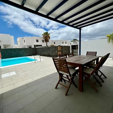 Lovely Adas Villa Playa Blanca