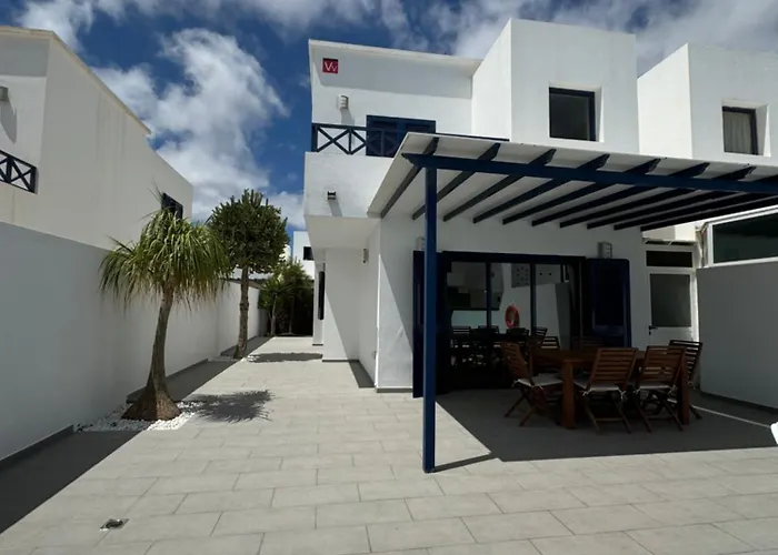 Lovely Adas Villa Playa Blanca